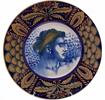 Decorative plate in Italian majolica, 1900s